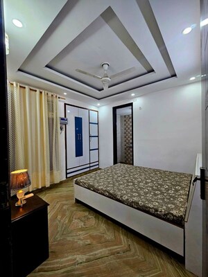 Bedroom in 2.5 BHK Apartment at Unitech Uniworld Gardens 2, Sector 47 – for Rent
