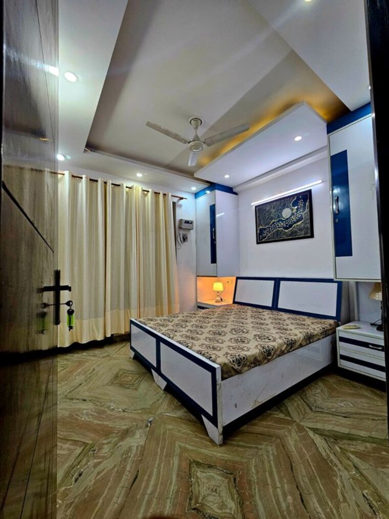 Bedroom, unitech-uniworld-gardens-2 2.5 Bedroom 1250 Sq.Ft. Apartment In Sector 47 Gurgaon 10622722