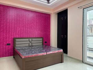 Bedroom in 3 BHK Builder Floor at Dlf Phase I – for Rent
