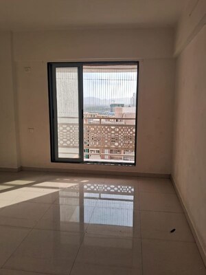 Room in 2 BHK Apartment at Lodha Panacea 1, Dombivli East – for Rent