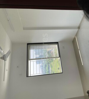 Furnished Amenities in 2 BHK Apartment at Venkatesh Graffiti, Keshav Nagar – for Rent