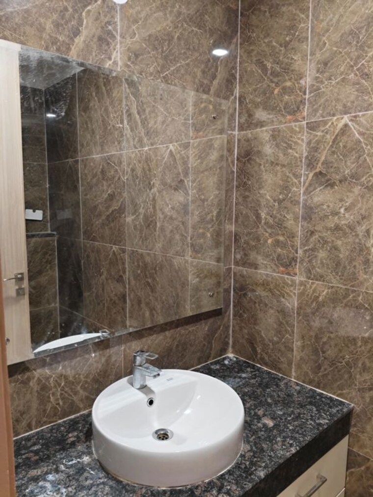 Bathroom, ild-grand 3 Bedroom 1820 Sq.Ft. Apartment In Sector 37c Gurgaon 10622752