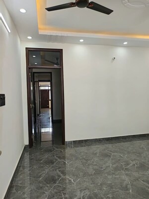 Room in 2 BHK Builder Floor at Malviya Nagar – for Rent