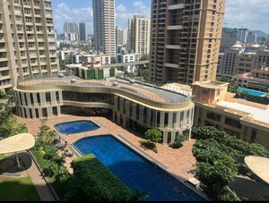 2.5 BHK Apartment For Rent in Runwal Elegante, Andheri West