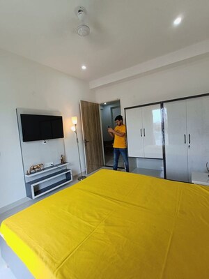 Room in 1 BHK Builder Floor at Sector 45 – for Rent