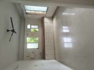 Room in 2.5 BHK Apartment at Arunodaya Apartment, Parvati Paytha – for Rent