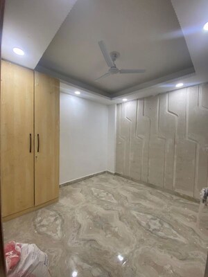 Room in 2 BHK Builder Floor at Khirki Extension – for Rent