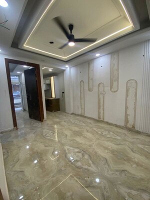 Room in 2 BHK Builder Floor at Khirki Extension – for Rent