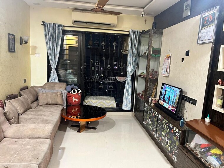 Gym, jyoti-complex 1 Bedroom 600 Sq.Ft. Apartment In Goregaon East Mumbai 10622821