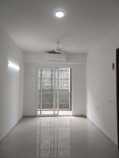 2 BHK Apartment For Rent in Pyramid Midtown