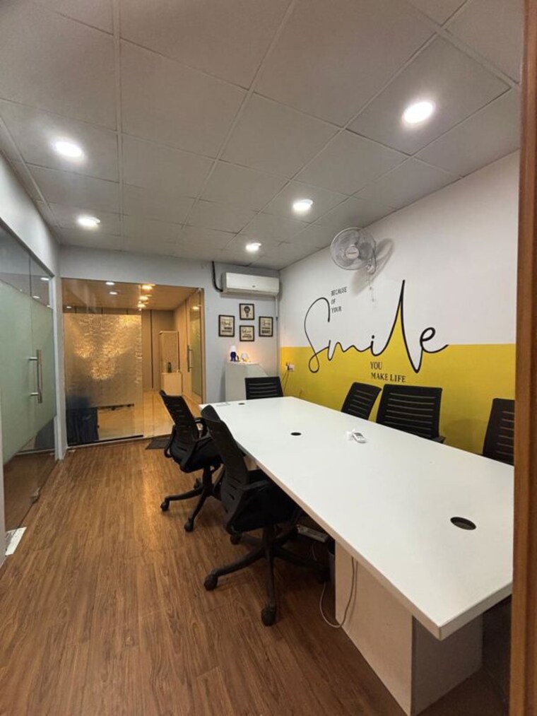 Team Area, sector 63 Commercial Office Space 950 Sq.Ft. In Sector 63 Noida 10622805