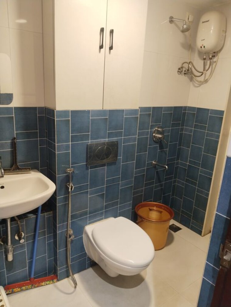 Bathroom, lodha-quality-home-tower-5 1 Bedroom 350 Sq.Ft. Apartment In Majiwada Thane 10622851