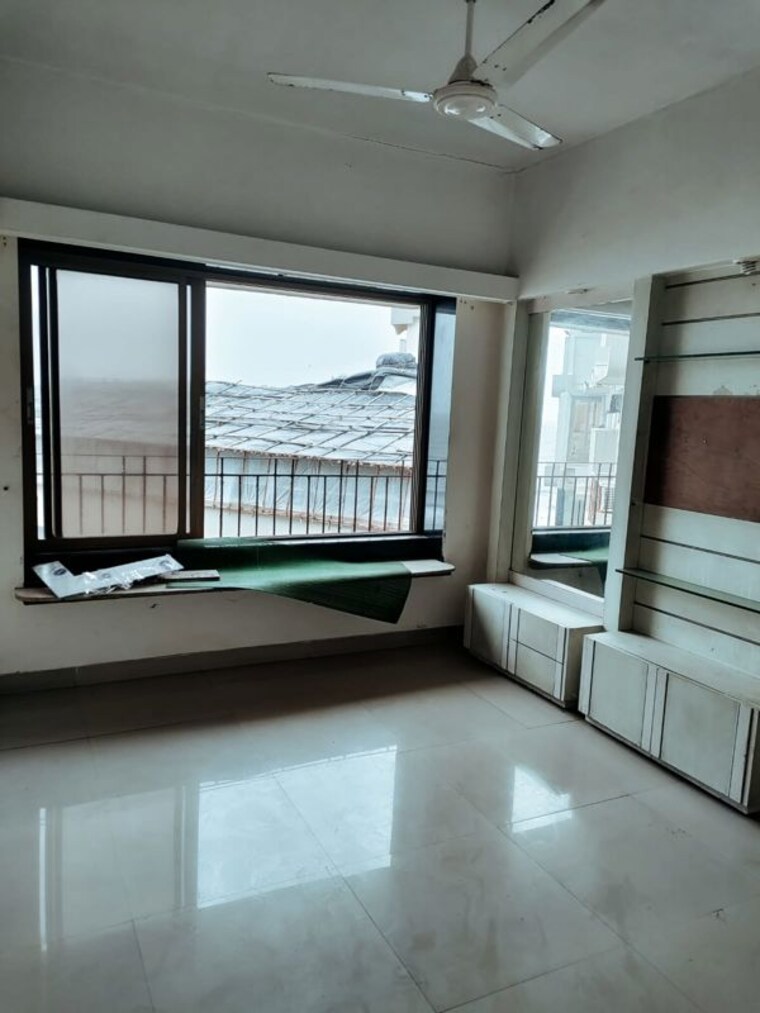Room, juhu 2 Bedroom 780 Sq.Ft. Apartment In Juhu Mumbai 10622865