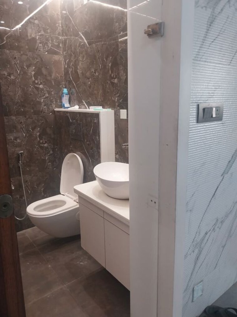 Bathroom, pacifica-la-habitat 3 Bedroom 2100 Sq.Ft. Apartment In Thaltej Ahmedabad 10622836