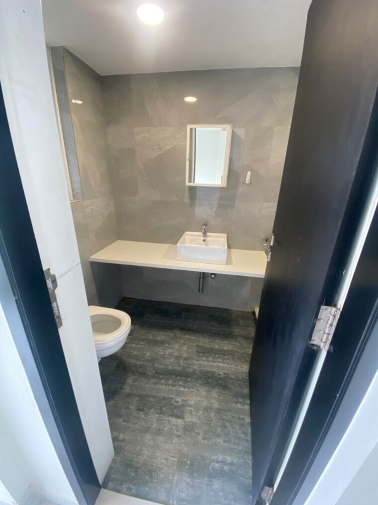 Room, bandra west 2 Bedroom 728 Sq.Ft. Apartment In Bandra West Mumbai 10622881