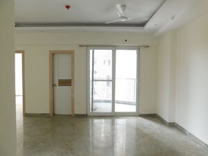 Room in 2 BHK Apartment at Gaur City 2 - 14th Avenue, Sector 16c Greater Noida – for Sale