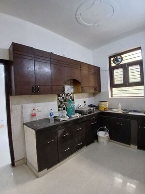Kitchen in 3 BHK Builder Floor at Sector 30 – for Rent