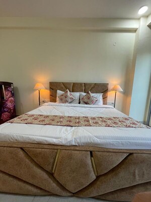 Bedroom in 2 BHK Builder Floor at Sector 46 – for Rent