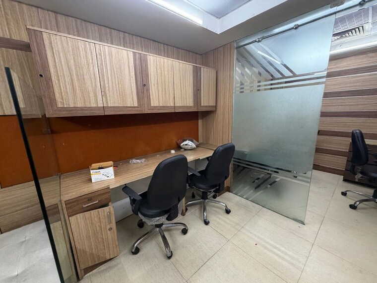 Team Area, netaji subhash place Commercial Office Space 641 Sq.Ft. In Netaji Subhash Place Delhi 10622942