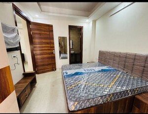 Bedroom in 2 BHK Builder Floor at Sector 52 – for Rent