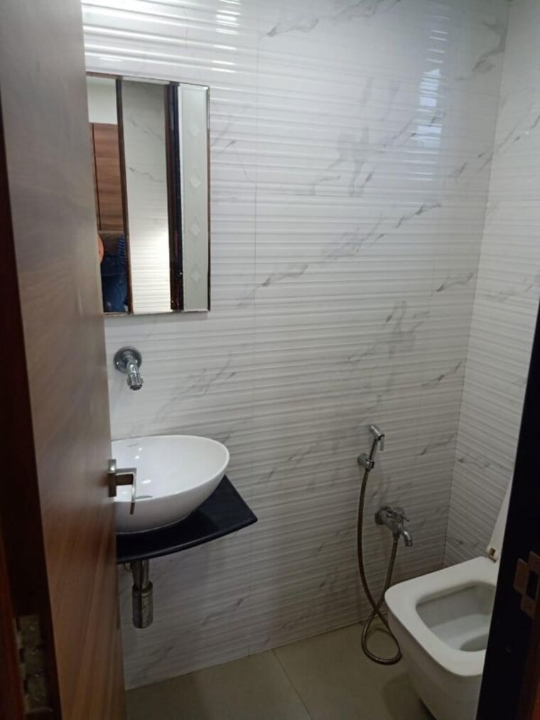 Bathroom, gandhi nagar Commercial Office Space 1300 Sq.Ft. In Gandhi Nagar Indore 10622966