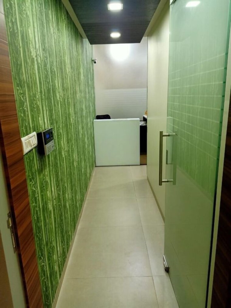 Other, gandhi nagar Commercial Office Space 1300 Sq.Ft. In Gandhi Nagar Indore 10622966
