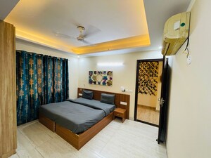 Bedroom in 2 BHK Builder Floor at Sector 52 – for Rent