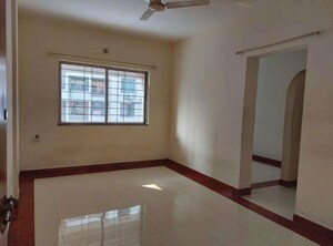 Room in 3 BHK Apartment at Shanti Vihar, Bavdhan – for Rent