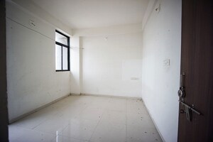 Room in 2 BHK Apartment at Maninagar East – for Sale