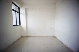 Room in 2 BHK Apartment at Maninagar East – for Sale