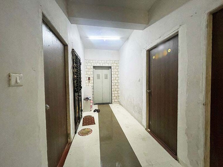 undefined, maninagar east 2 Bedroom 127 Sq.Yd. Apartment In Maninagar East Ahmedabad 10622980