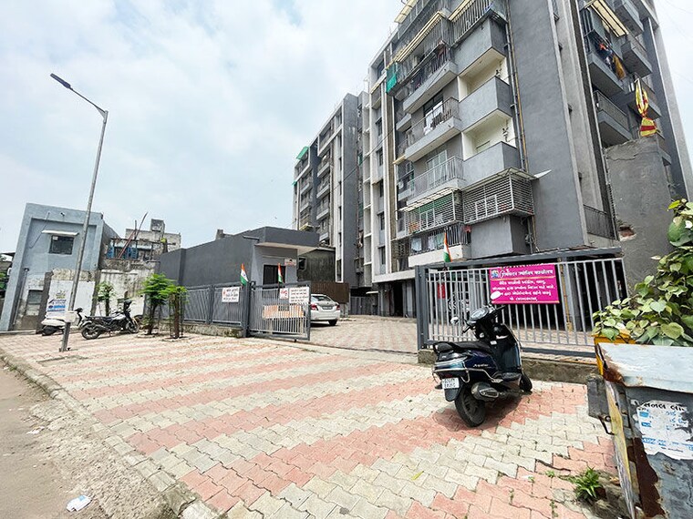 Exterior View, maninagar east 2 Bedroom 127 Sq.Yd. Apartment In Maninagar East Ahmedabad 10622980