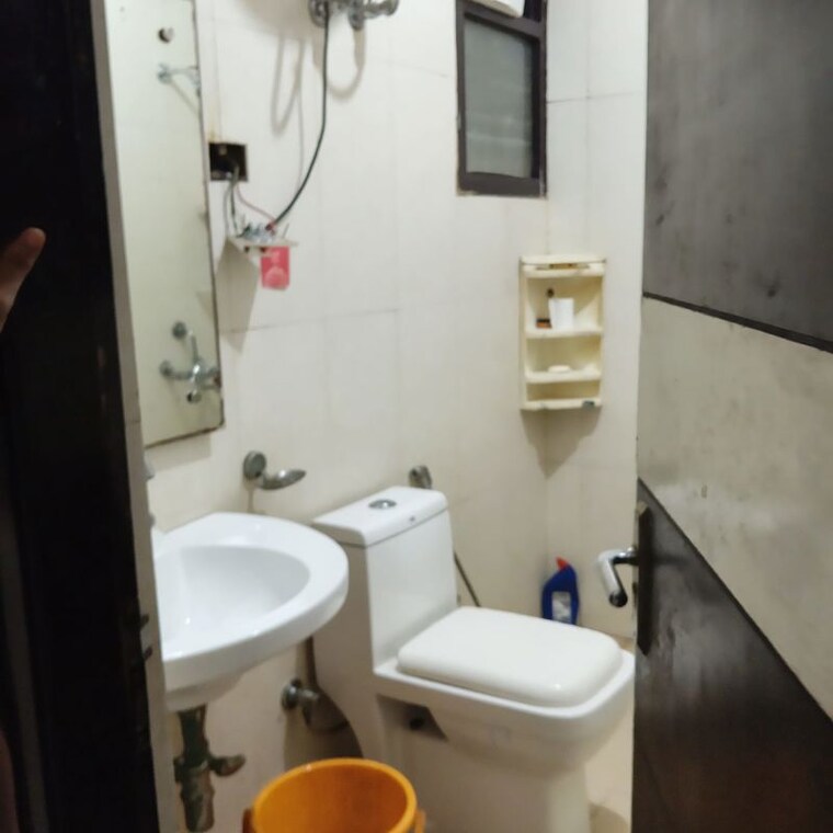 Bathroom, ardee-city 3 Bedroom 240 Sq.Yd. Builder Floor In Sector 52 Gurgaon 10622985