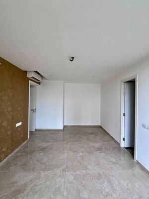 Room in 3 BHK Apartment at Hiranandani Estate, Ghodbunder Road – for Sale