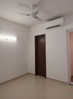 3 BHK + Basement Builder Floor For Rent in Smart World Orchard