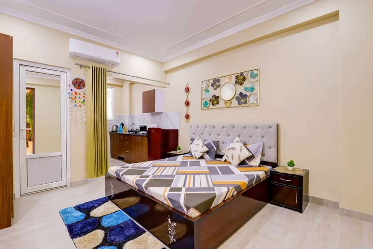 Living Room, sector 14 1 RK 500 Sq.Ft. Independent House In Sector 14 Gurgaon 10623005