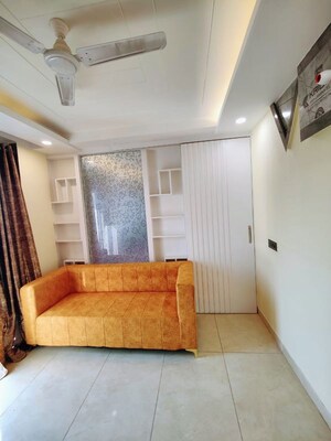 Living Room in 1 RK Independent House at Sector 14 – for Rent