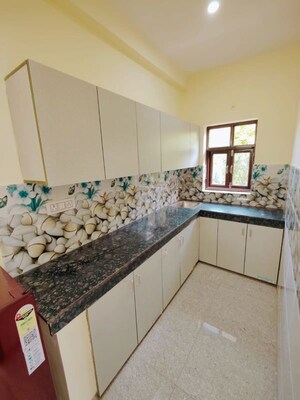 Kitchen in 2 BHK Builder Floor at Sector 41 – for Rent