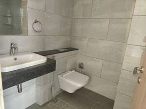 Bathroom in 4 BHK Apartment at Rustomjee Crown, Prabhadevi – for Rent