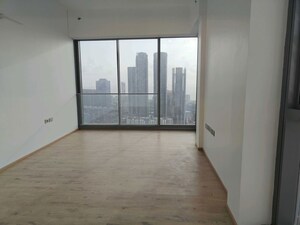 Room in 4 BHK Apartment at Rustomjee Crown, Prabhadevi – for Rent