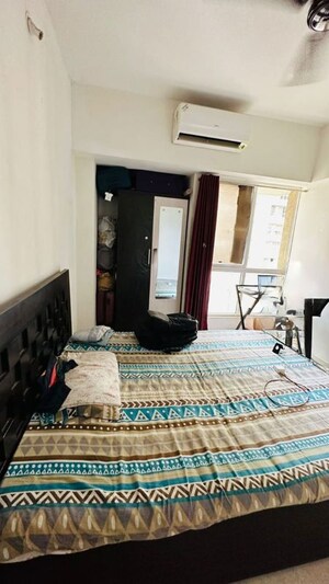 Bedroom in 2 BHK Apartment at Lodha Amara, Kolshet Road – for Rent