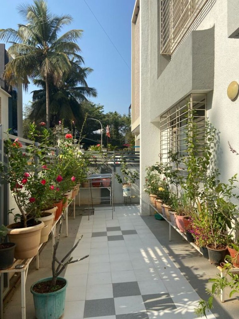 Balcony, laxmi colony 4 Bedroom 2650 Sq.Ft. Villa In Laxmi Colony Pune 10623009