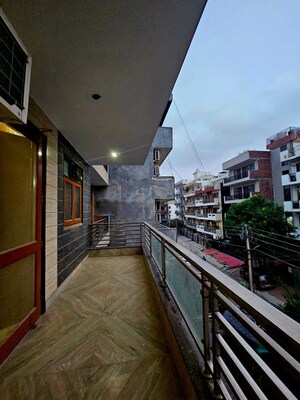 Staircase in 2 BHK Builder Floor at Sector 55 – for Rent