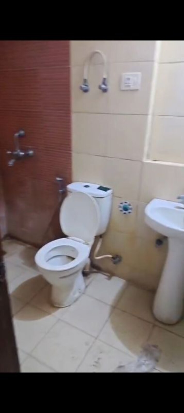 Bathroom, mahagun-my-woods  1290 Sq.Ft. Apartment In Sector 16c Greater Noida Greater Noida 10623042