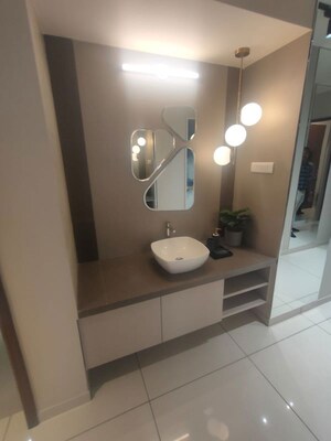 Bathroom in 4 BHK Apartment at Koregaon Park Annexe – for Sale