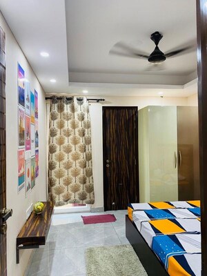 Bedroom in 2 BHK Builder Floor at Sector 57 – for Rent