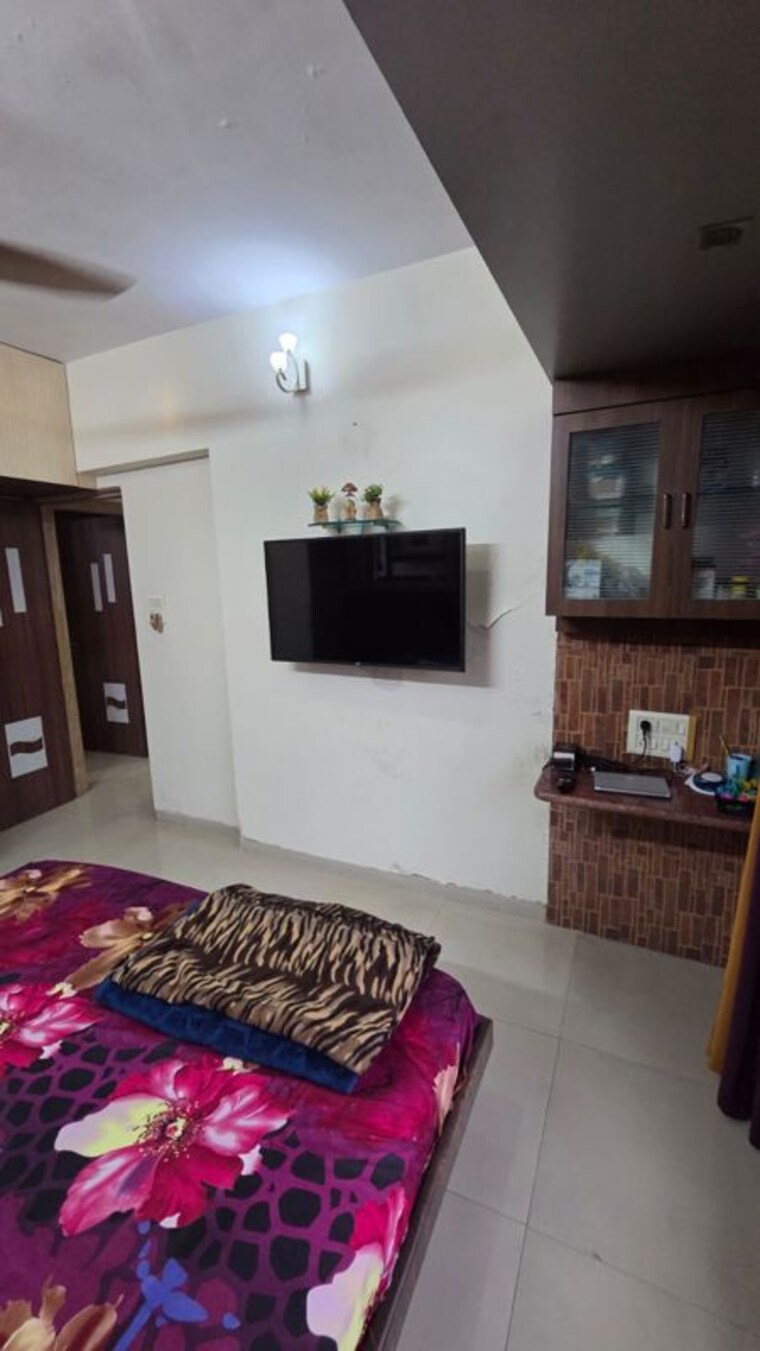 Bedroom, ghp-neptune-suncity 3 Bedroom 1100 Sq.Ft. Apartment In Vikhroli West Mumbai 10623090