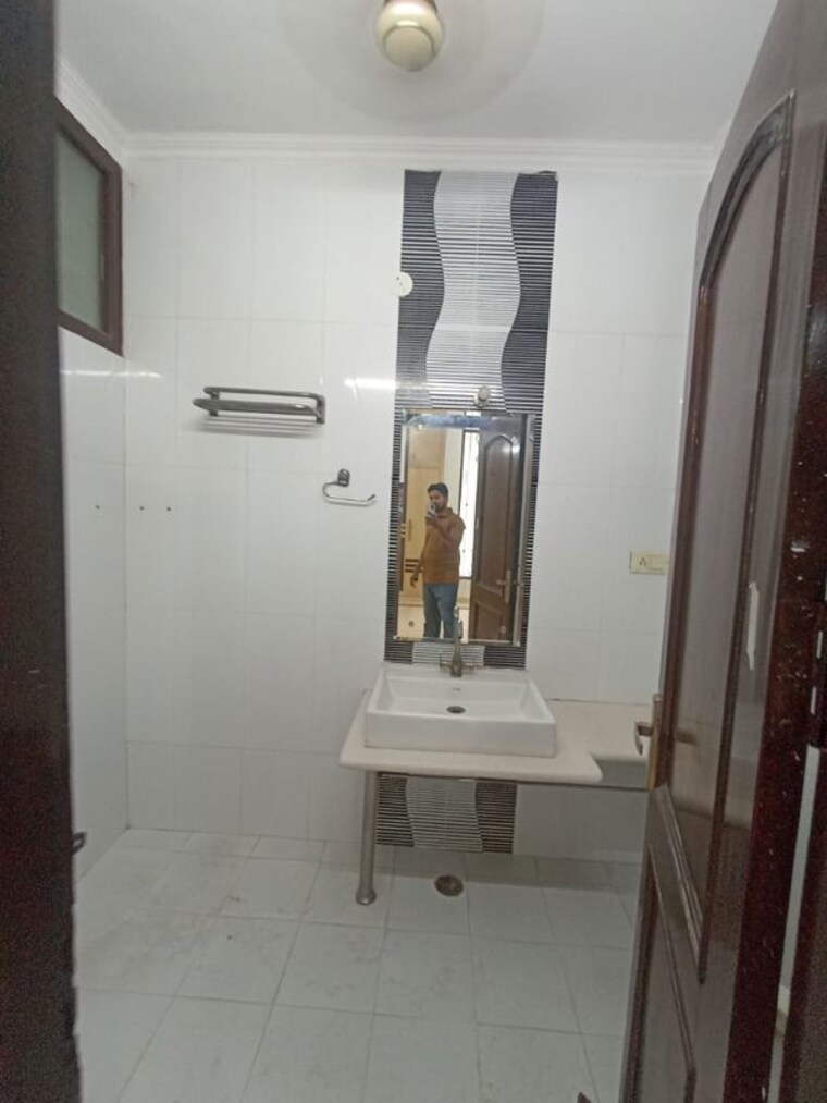 undefined, rwa-apartments-sector-50 4 Bedroom 300 Sq.Ft. Builder Floor In Sector 50 Noida 10623103