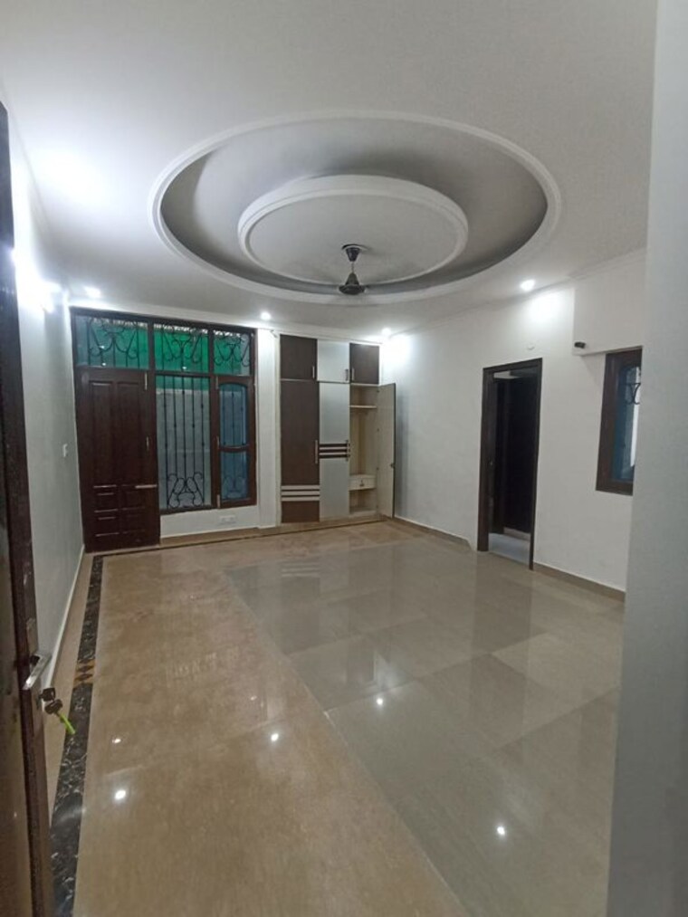 Room, rwa-apartments-sector-50 4 Bedroom 300 Sq.Ft. Builder Floor In Sector 50 Noida 10623103