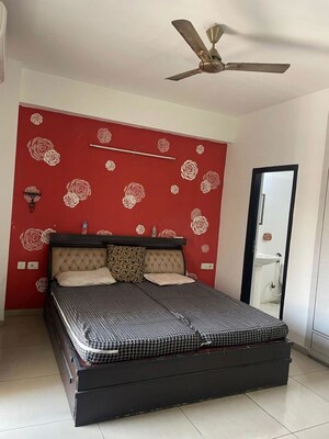 Bedroom in 2 BHK Apartment at Paramount Floraville, Sector 137 – for Rent